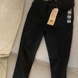 Levi’s 720 high rise super skinny